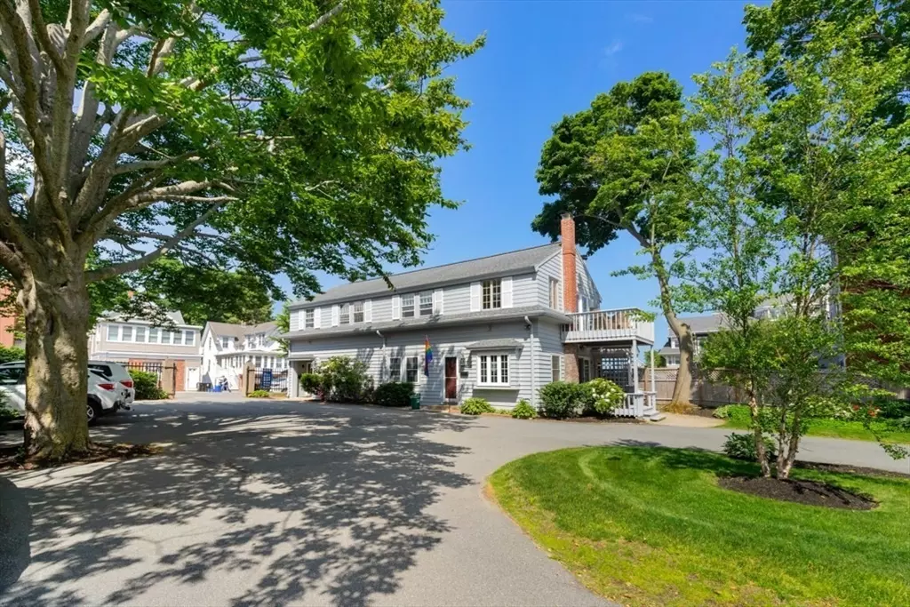 Swampscott, MA 01907,209 Humphrey Street #unit 5