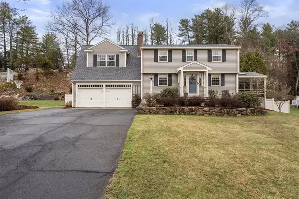 Medfield, MA 02052,6 Marlyn Rd