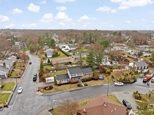 Braintree, MA 02184,4 Cherry Lane