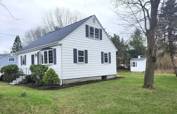 North Attleboro, MA 02760,15 Donald Tennant Circle