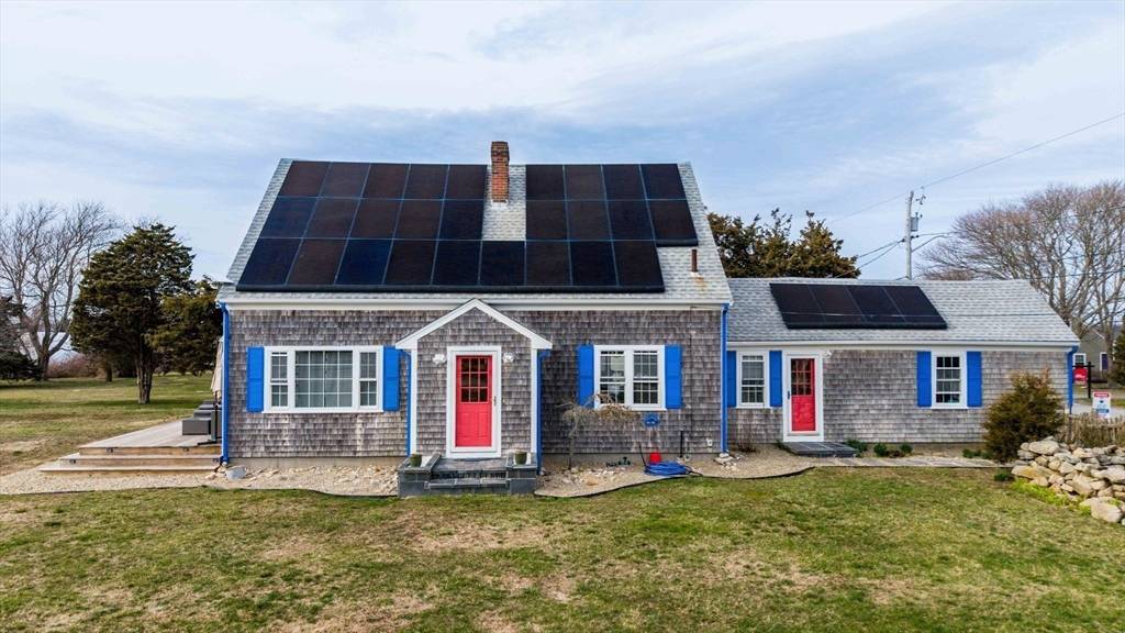 Fairhaven, MA 02719,896 Sconticut Neck Road