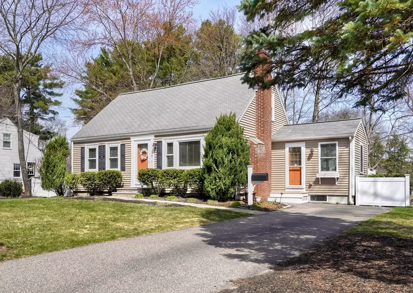 3 Sycamore Lane, Walpole, MA 02081