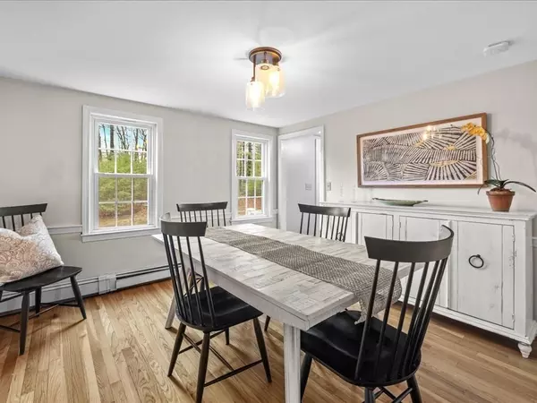 Duxbury, MA 02332,621 Lincoln St