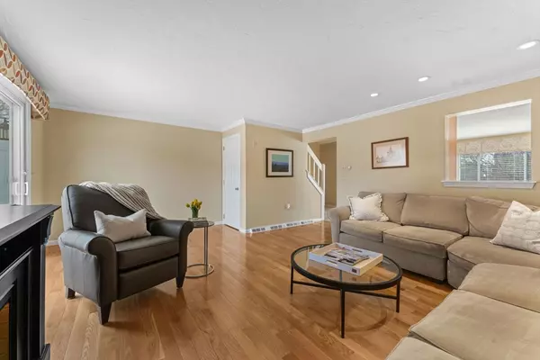 Walpole, MA 02081,20 Hartshorn Place #20