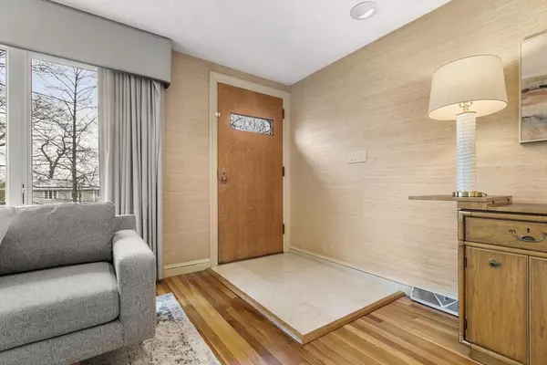 Arlington, MA 02474,94 Ridge Street