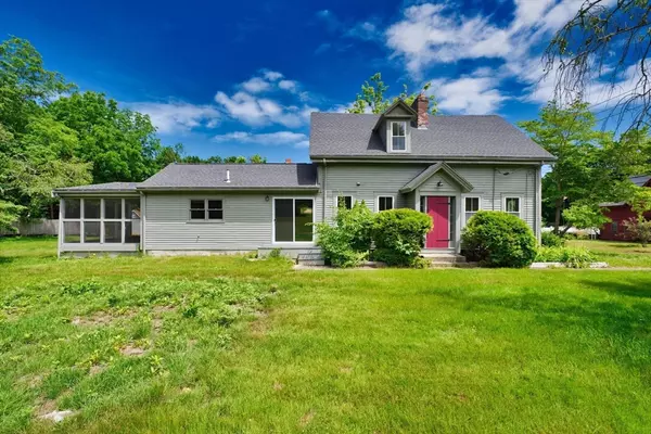 Middleboro, MA 02346,6 Nemasket Street