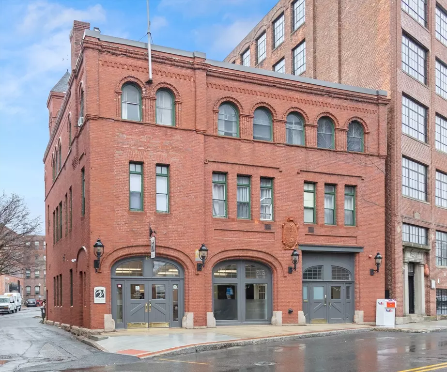 Haverhill, MA 01830,18-22 Essex Street #21