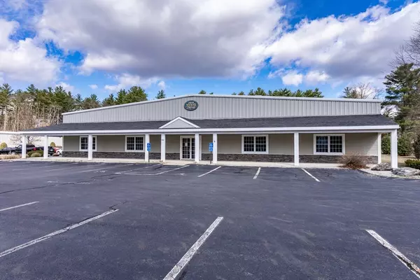 1 Rosenfeld Dr, Hopedale, MA 01747