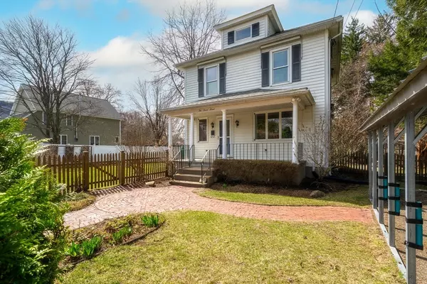 Easthampton, MA 01027,2 Broad St