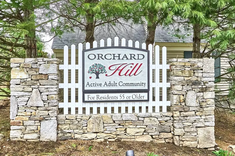 7 Golden Ct #7, Westborough, MA 01581