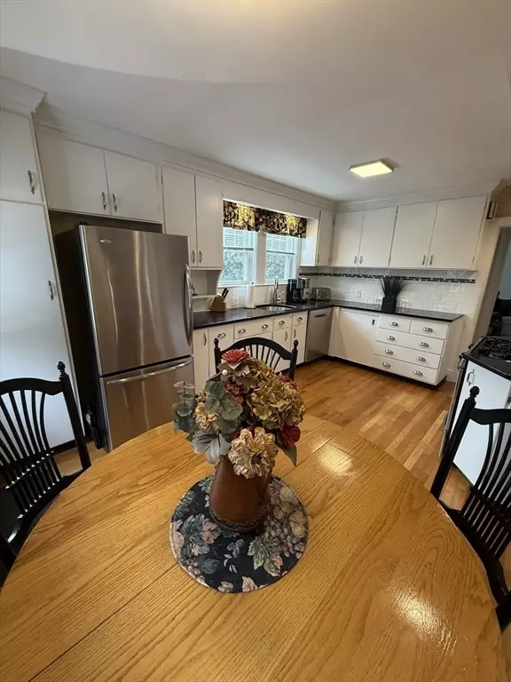 Belmont, MA 02478,30 Chilton St
