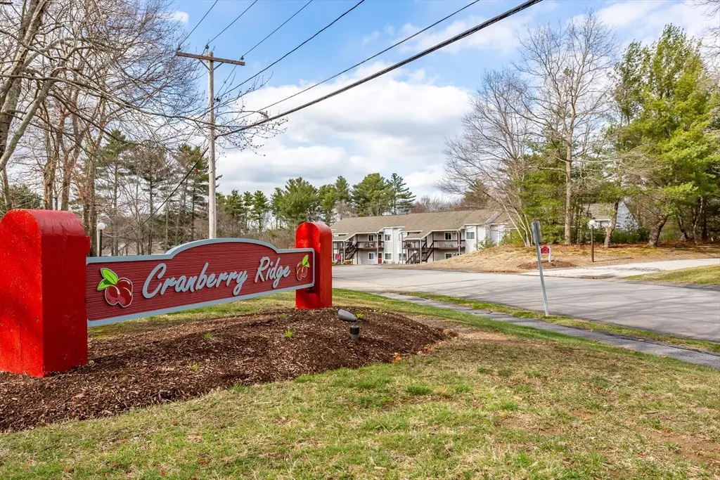 Raynham, MA 02767,105 Park Place #105