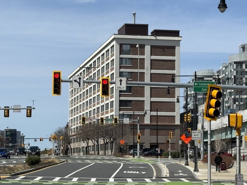 169 Monsignor O'brien Hwy #416, Cambridge, MA 02141