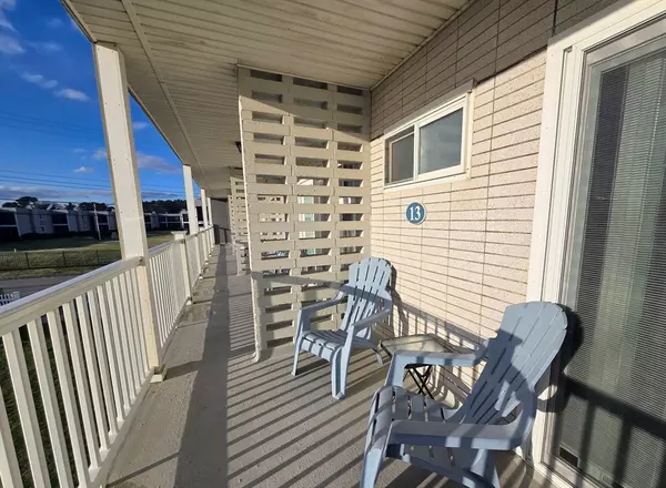 Dennis, MA 02639,113 Old Wharf Rd #13
