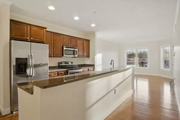 Woburn, MA 01801,855 Main St #205