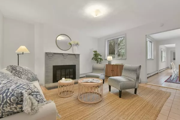 Boston, MA 02128,118 Lexington St