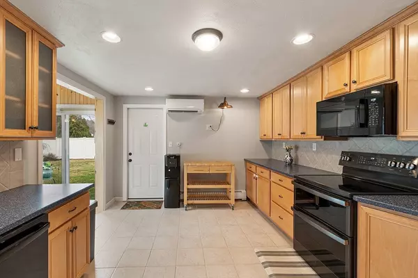 Maynard, MA 01754,13 Reo Rd