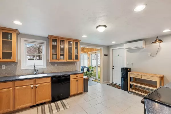 Maynard, MA 01754,13 Reo Rd