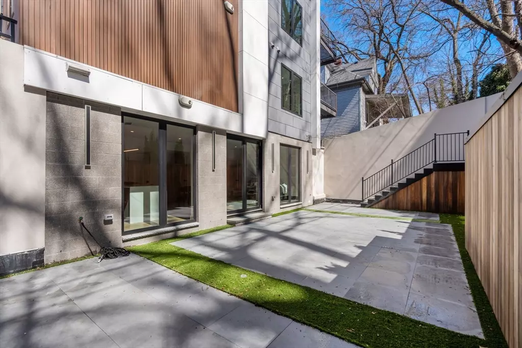 Brookline, MA 02445,57 University Road #1