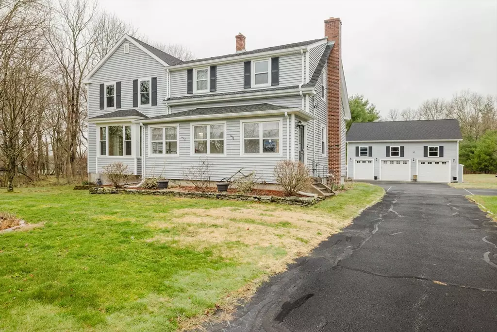 Seekonk, MA 02771,36 Hope