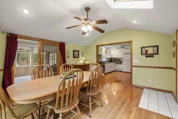 Norwell, MA 02061,164 Grove St