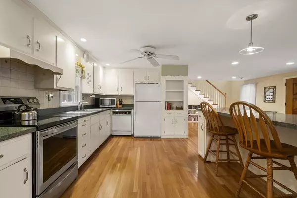 Norwell, MA 02061,164 Grove St