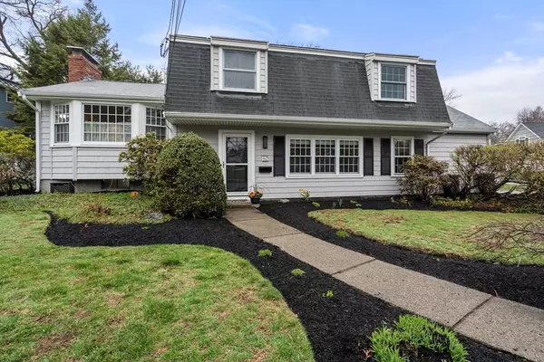 40 Tanglewood Rd, Needham, MA 02494