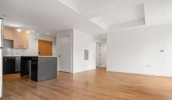 99 Kneeland St #1609, Boston, MA 02111