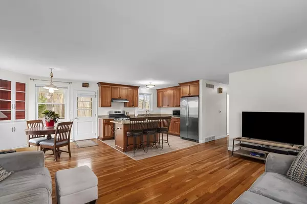 Groveland, MA 01834,2 Blueberry Hill Rd