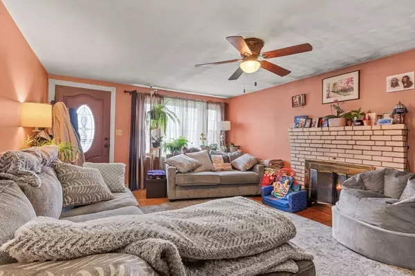 Everett, MA 02149,14 Trunfio Lane