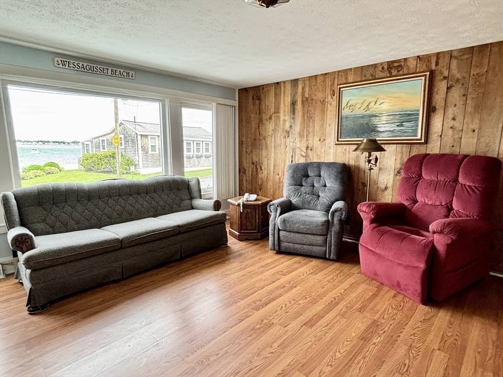 Weymouth, MA 02188,159 Wessagussett Rd