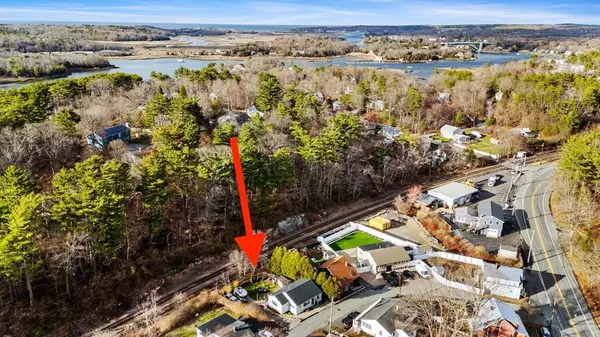 Gloucester, MA 01930,7 Lyndale Ave