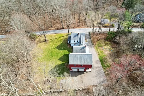 9 Merriam Rd, Grafton, MA 01519