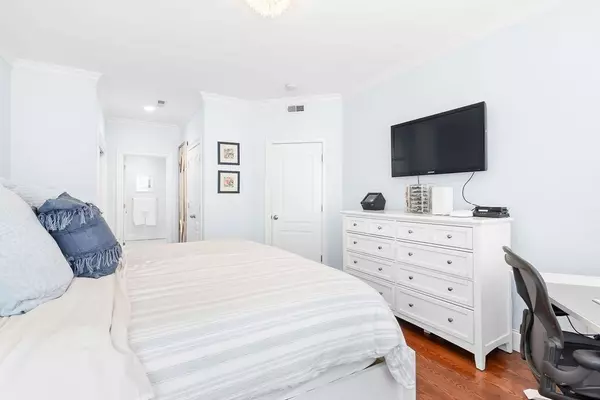 200 W 6th St #2 Boston, MA 02127