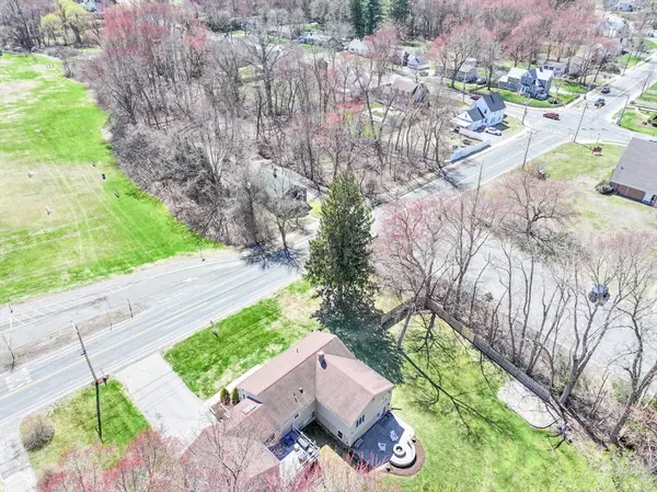 East Longmeadow, MA 01028,144 Mapleshade