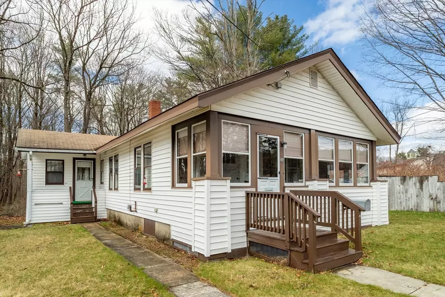 53 Lake Ellis Rd, Athol, MA 01331