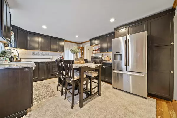 Nashua, NH 03064,16 Ridge St