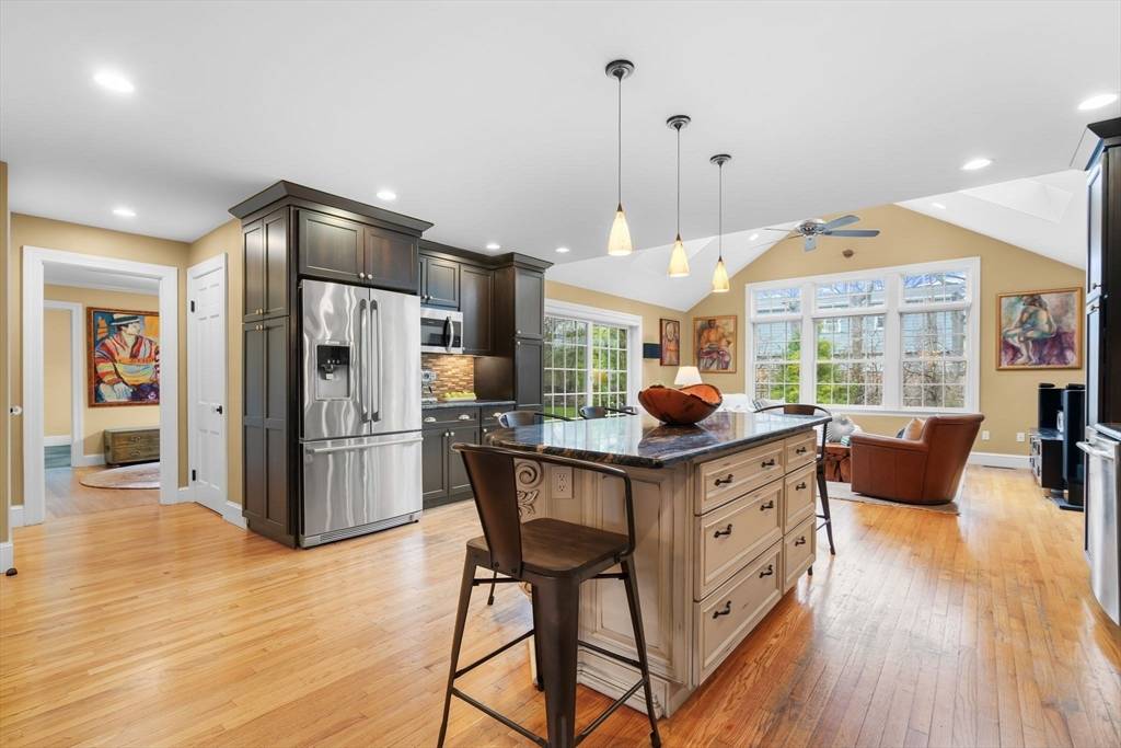 Arlington, MA 02474,30 Hodge Rd