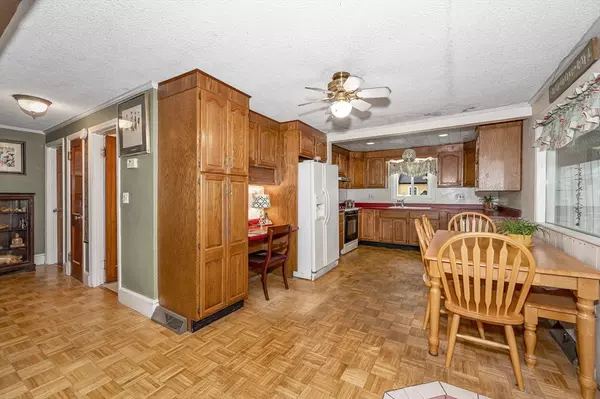 Tewksbury, MA 01876,15 Newton Ave