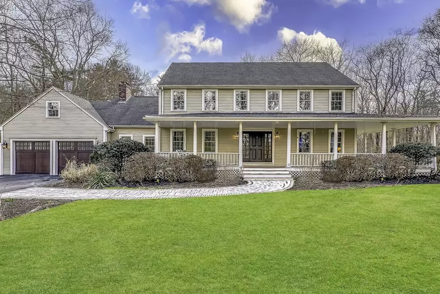 118 Ash Street, Hopkinton, MA 01748