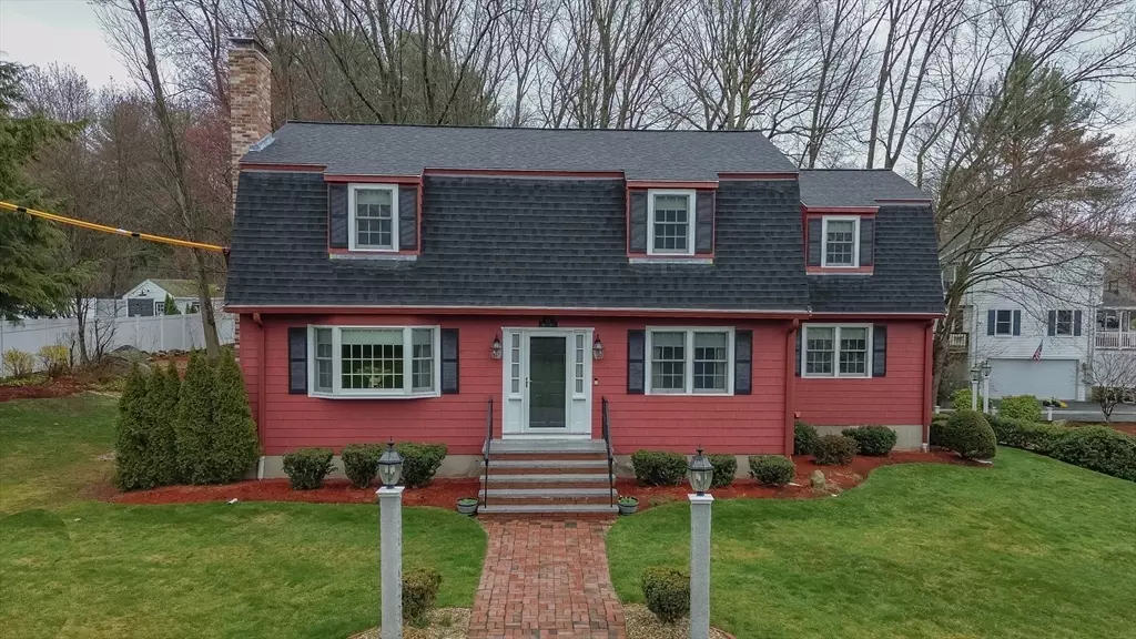 64 Donald Rd, Burlington, MA 01803