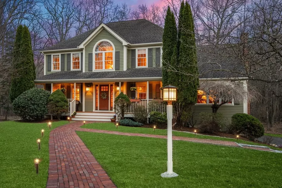 5 Newton Ln, Ashland, MA 01721