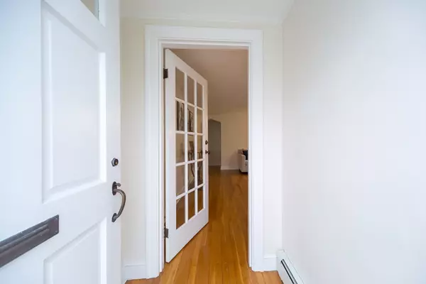 Needham, MA 02494,46 Parish Road #46