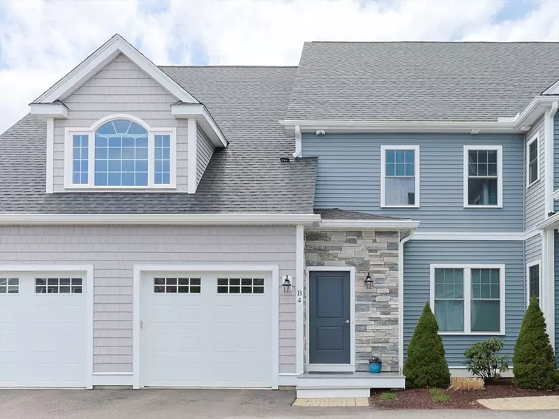 1 Roseland St. #B4, Foxboro, MA 02035