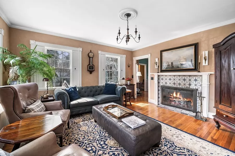 4 Pleasant Street Ave #4, Salem, MA 01970