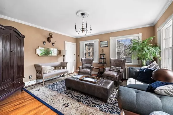 Salem, MA 01970,4 Pleasant Street Ave #4