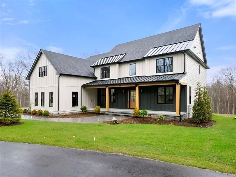 15 Whisper Way, Hopkinton, MA 01748