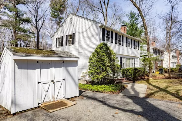 Lexington, MA 02421,53 Freemont St
