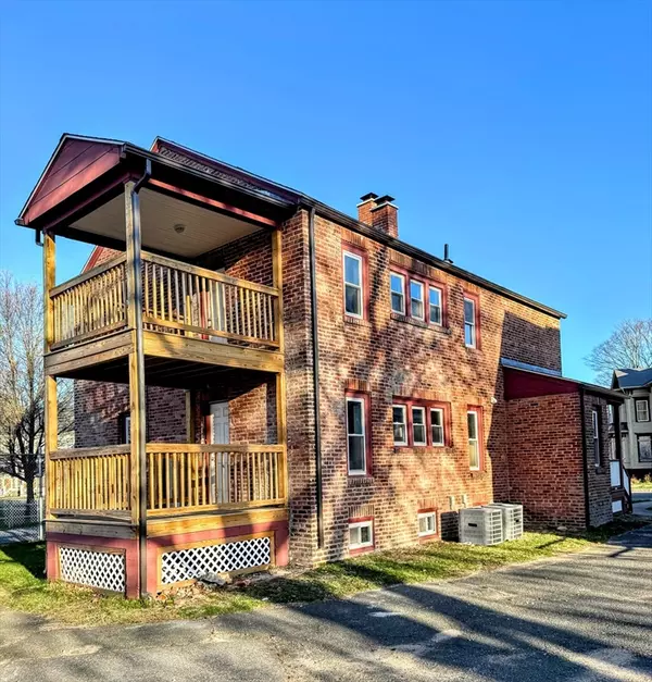 Springfield, MA 01109,51-53 Bay St