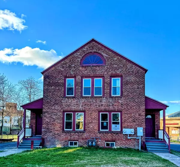 51-53 Bay St, Springfield, MA 01109
